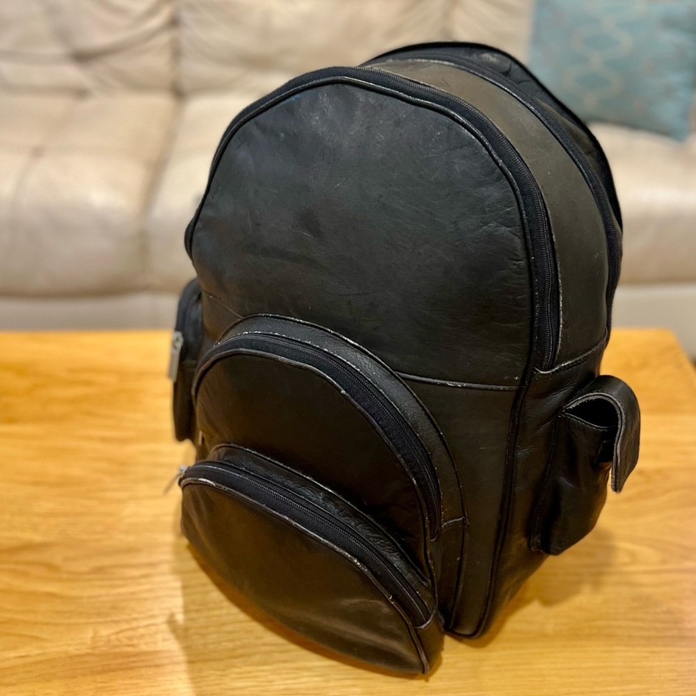 🎒Unique Vintage Black Leather Expandable Backpack